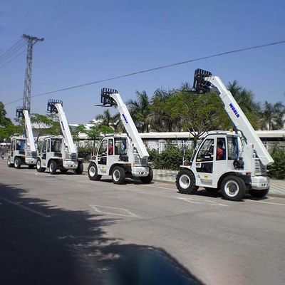 Camione elevatore WEA25-4 per manipolazione versatile di materiali