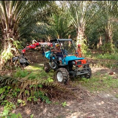 Trattore aperto della carrozza per le piantagioni dell'olio di palma con velocità di PTO 240-1340rpm e la gomma agricola