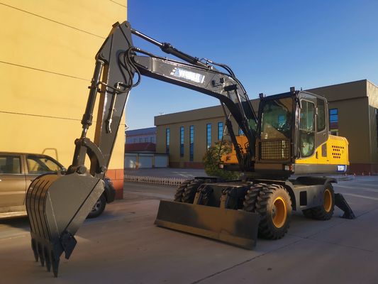 Il meccanico Wheel Type Excavator della Cina con attacca per legno o erba
